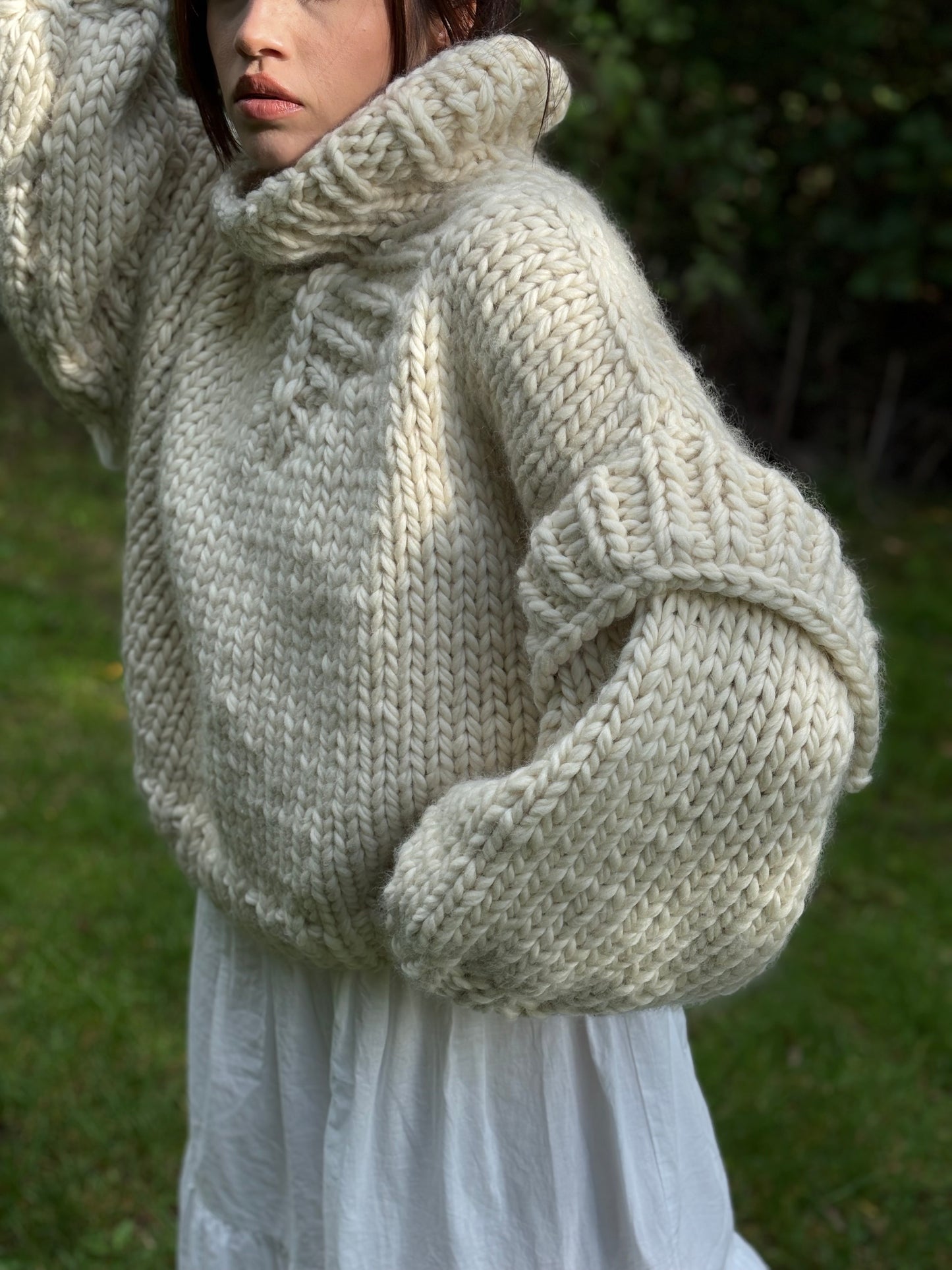 HELGA wool sweater- BEIGE