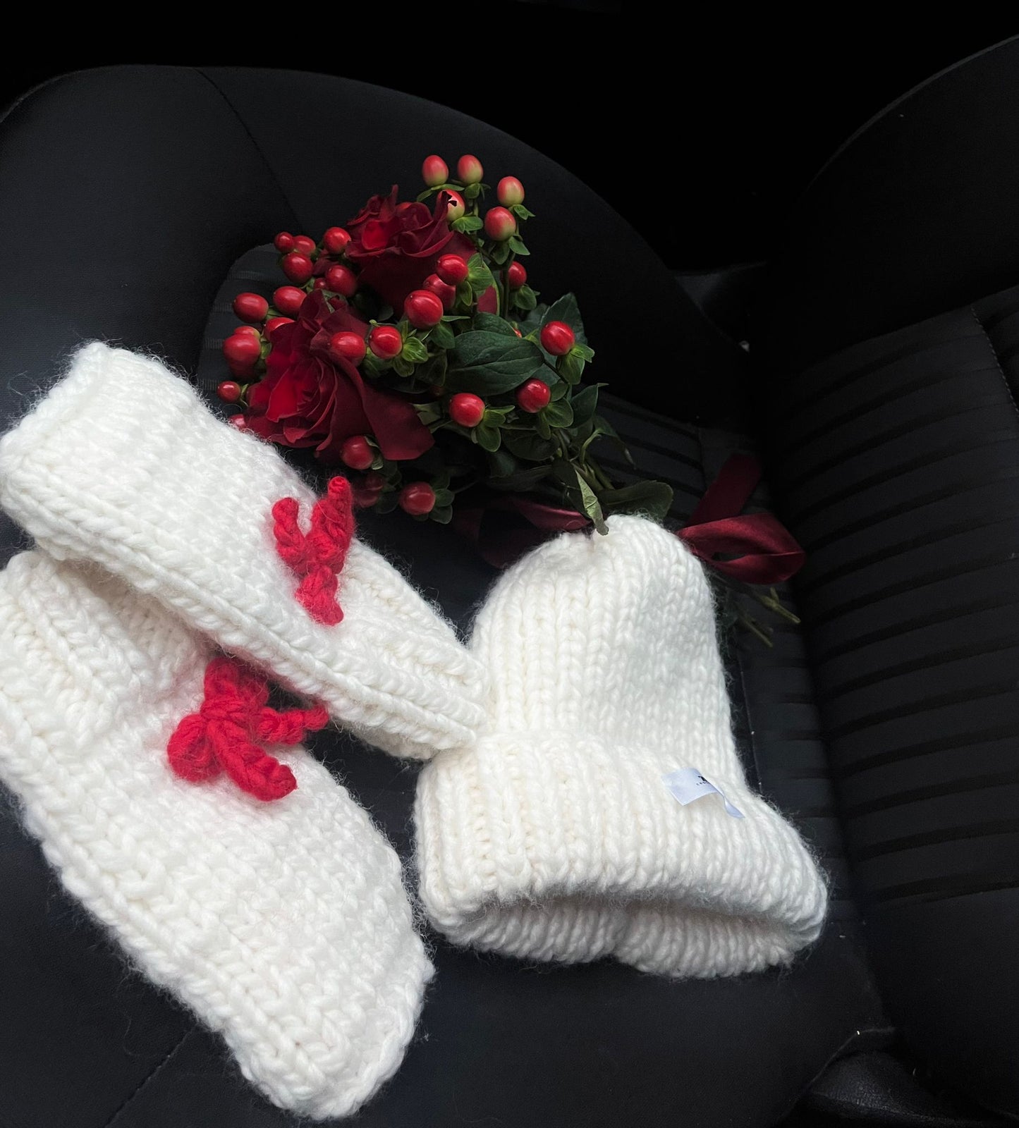 Knitted Wool Beanie and Gloves SET - WHITE